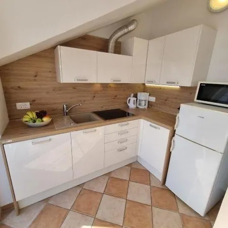 Ferienwohnung Fur 5 Personen Ca 65 Qm In Crikvenica, Kvarner Bucht Und Umgebung - B51836 Цриквеница